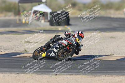 media/Nov-02-2025-CVMA (Sun) [[337aff29ab]]/Race 17-Amateur Supersport Middleweight/